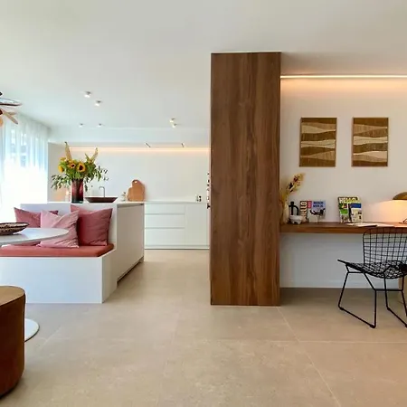 House Santa Maria - North Sea דה האן