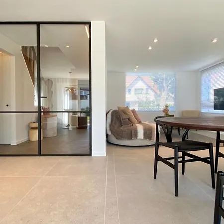 House Santa Maria - North Sea *