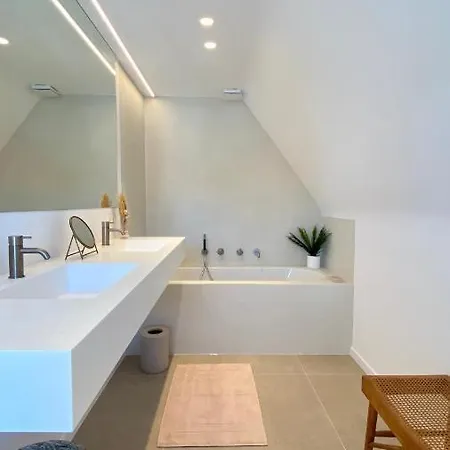 House Santa Maria - North Sea *