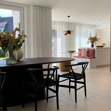 בית נופש House Santa Maria - North Sea דה האן