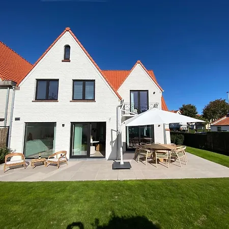 House Santa Maria - North Sea De Haan